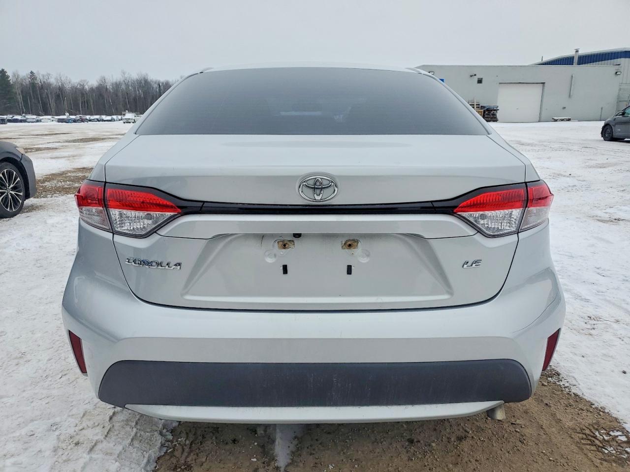 2020 TOYOTA COROLLA LE photo 6
