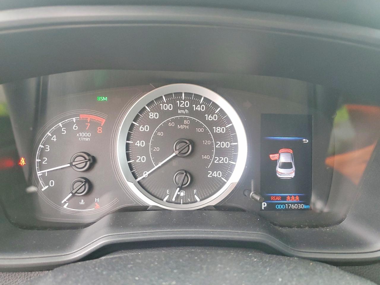 2020 TOYOTA COROLLA LE photo 9