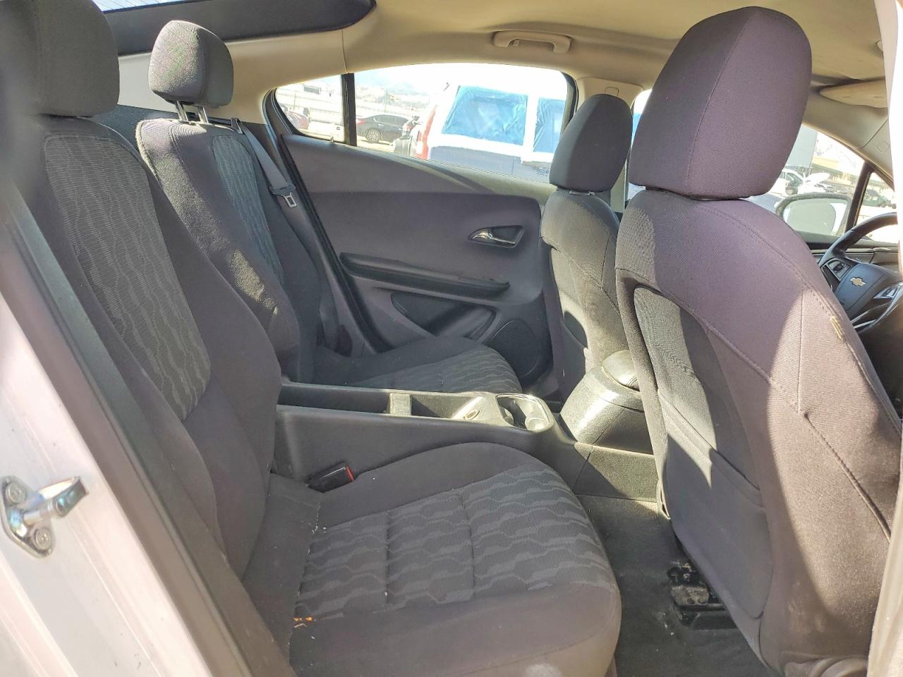 2015 CHEVROLET VOLT photo 10