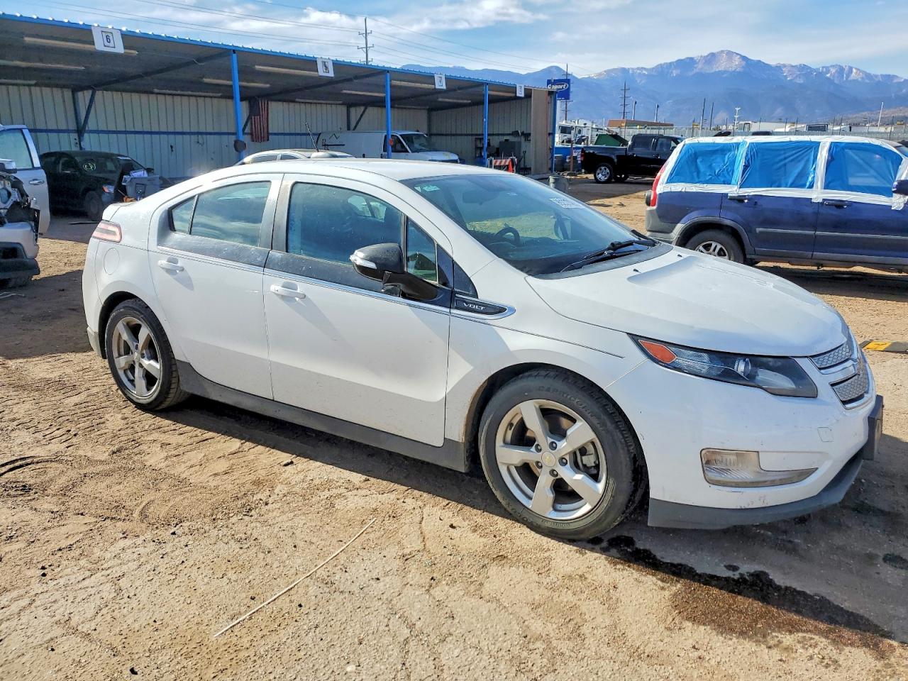 2015 CHEVROLET VOLT photo 4