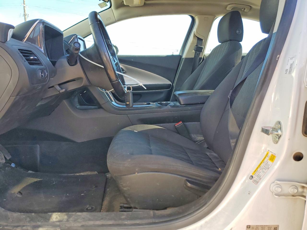 2015 CHEVROLET VOLT photo 7