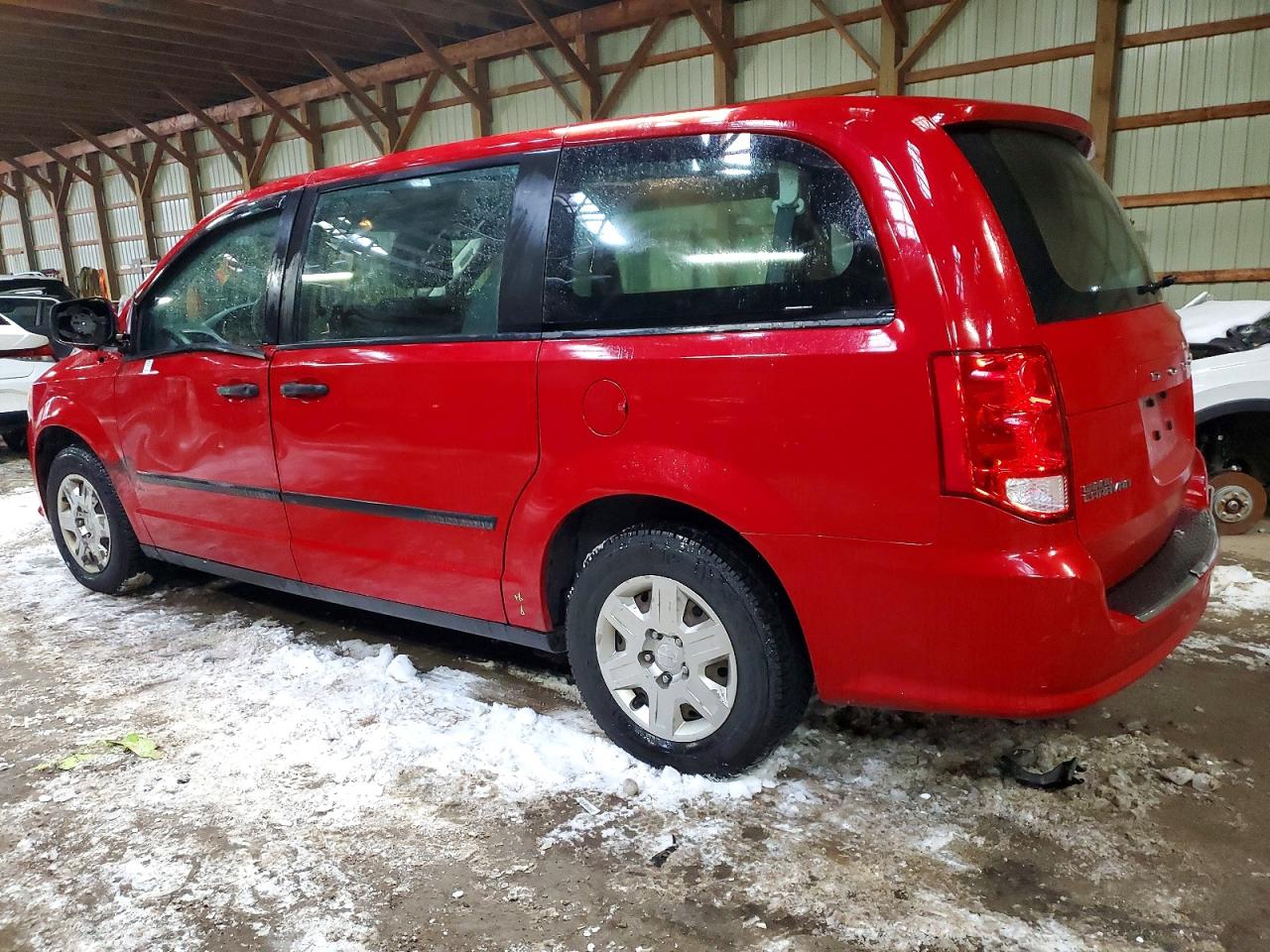 2012 DODGE GRAND CARAVAN SE photo 2