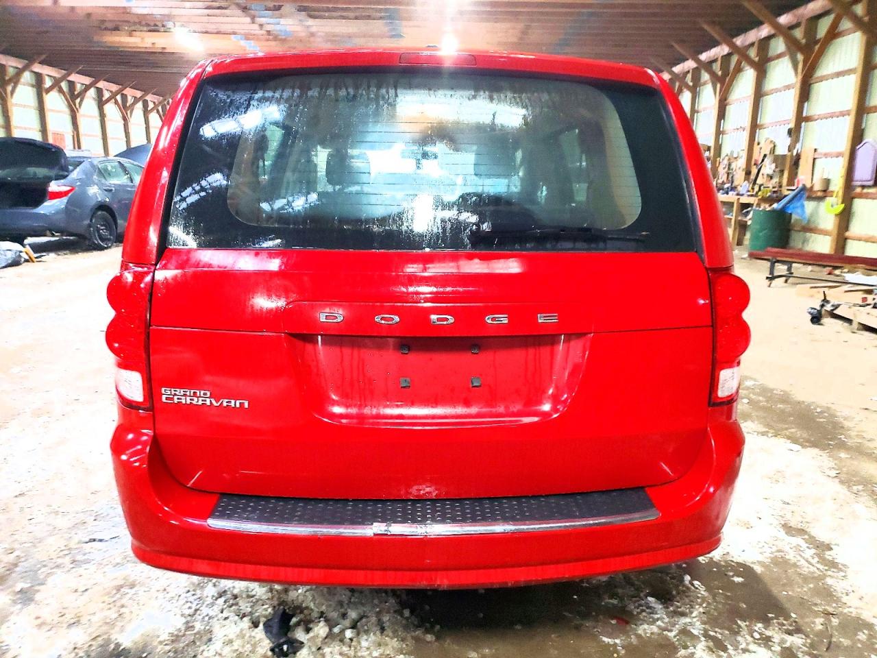 2012 DODGE GRAND CARAVAN SE photo 6