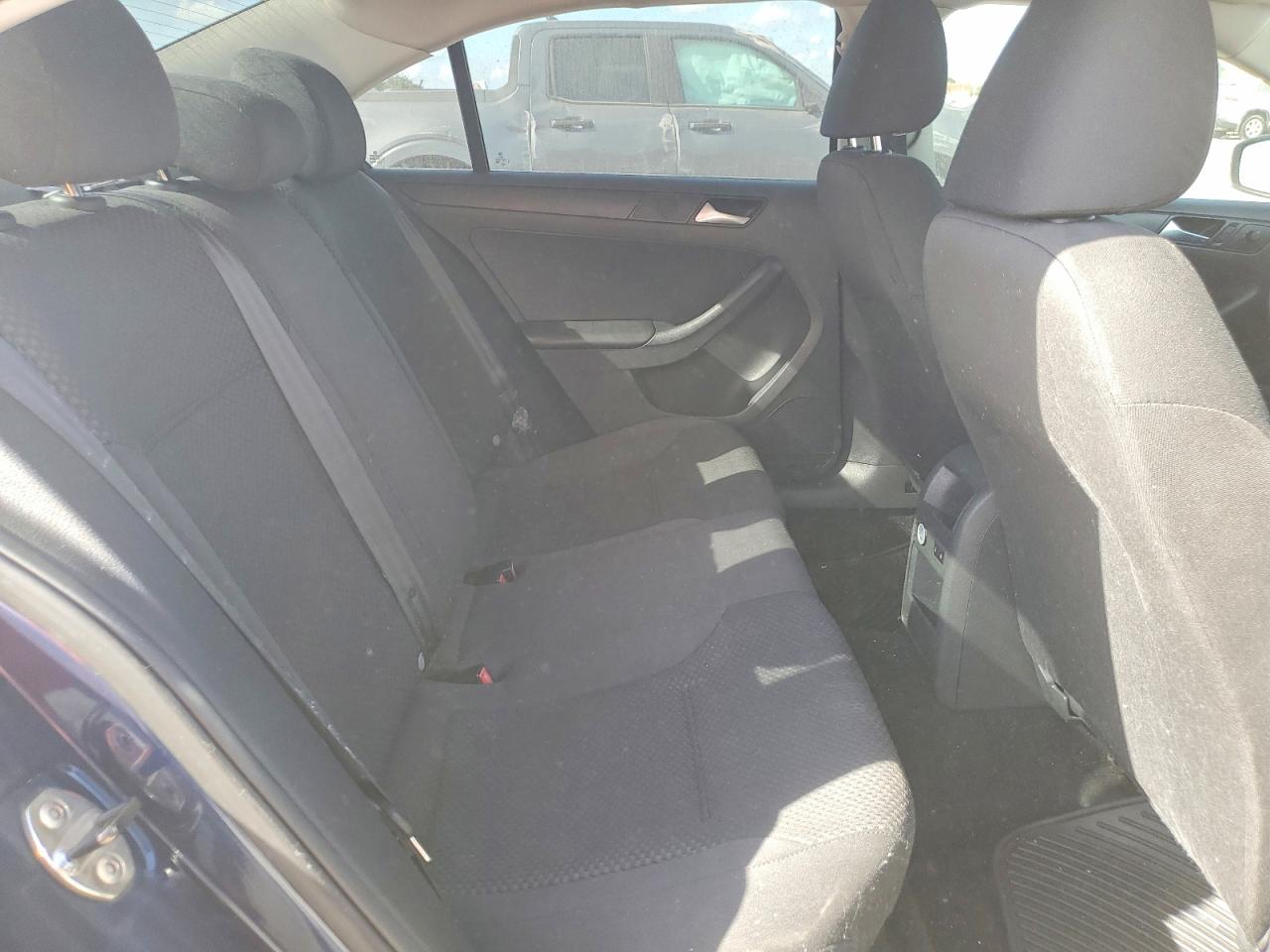 2014 VOLKSWAGEN JETTA BASE photo 10