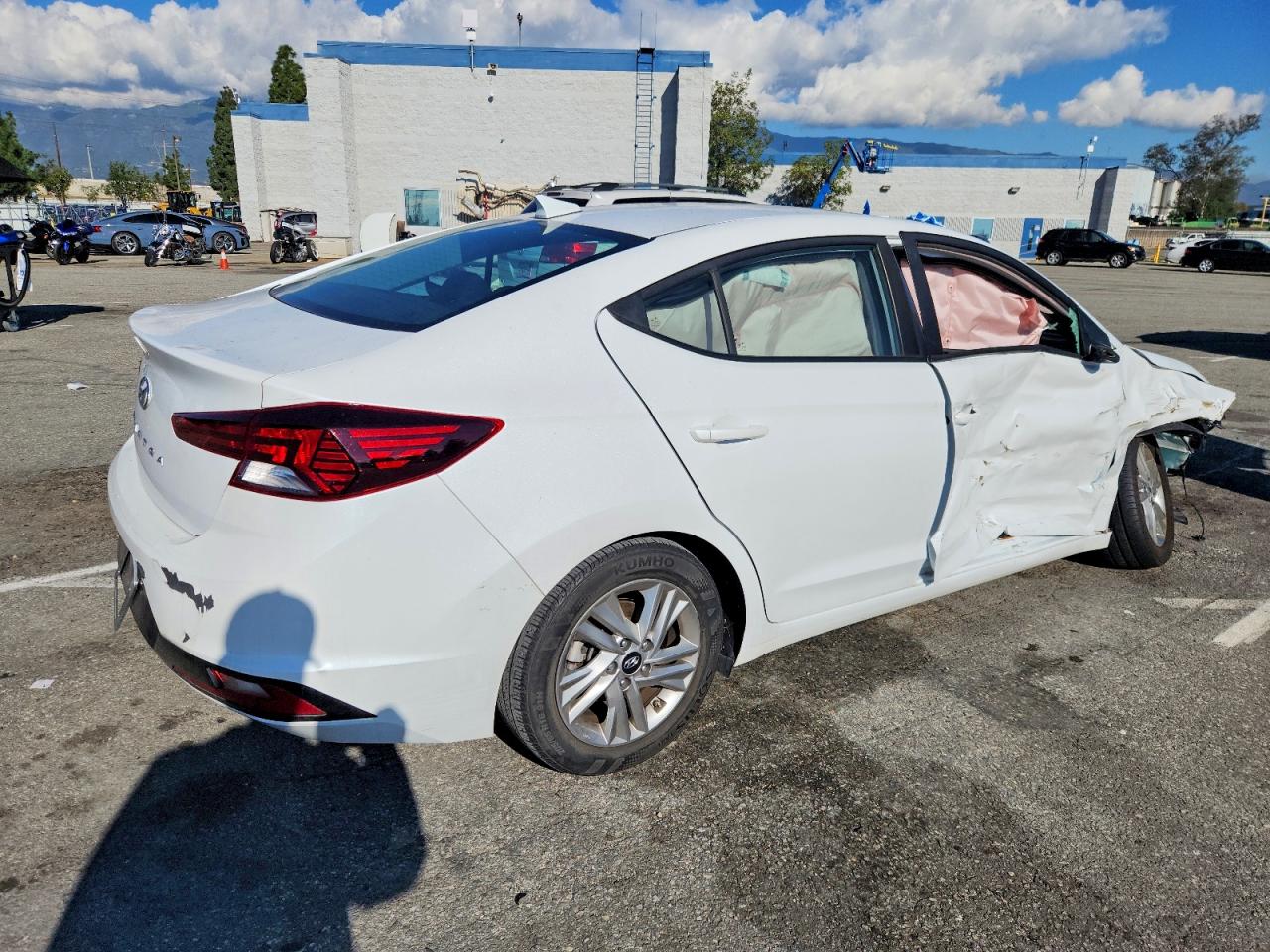 2020 HYUNDAI ELANTRA SEL photo 3