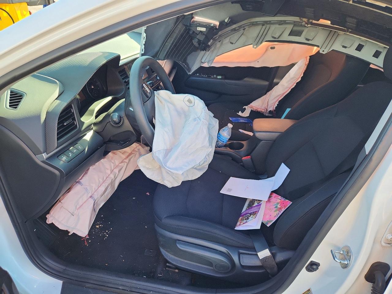 2020 HYUNDAI ELANTRA SEL photo 7