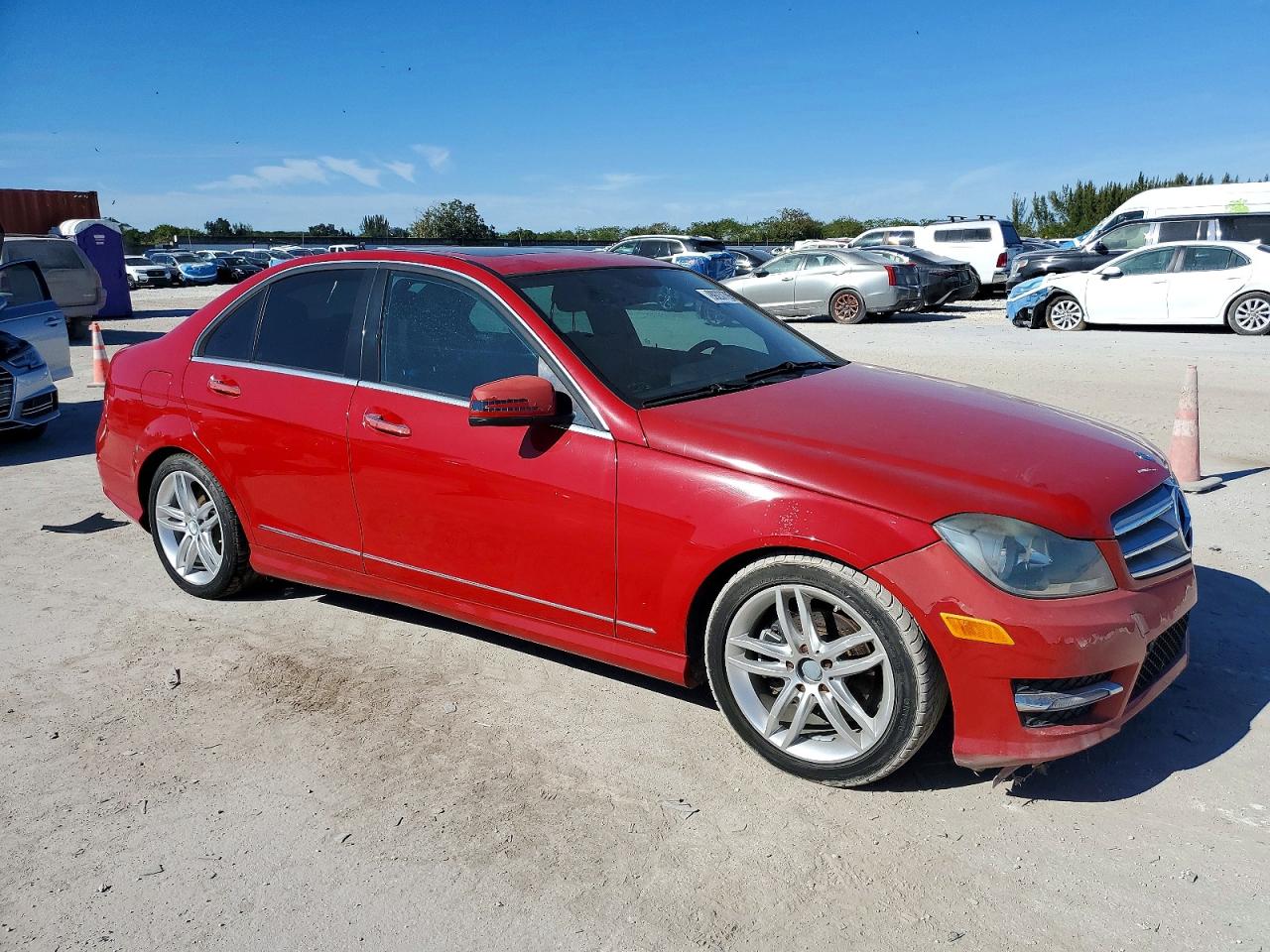 2013 MERCEDES-BENZ C 250 photo 4