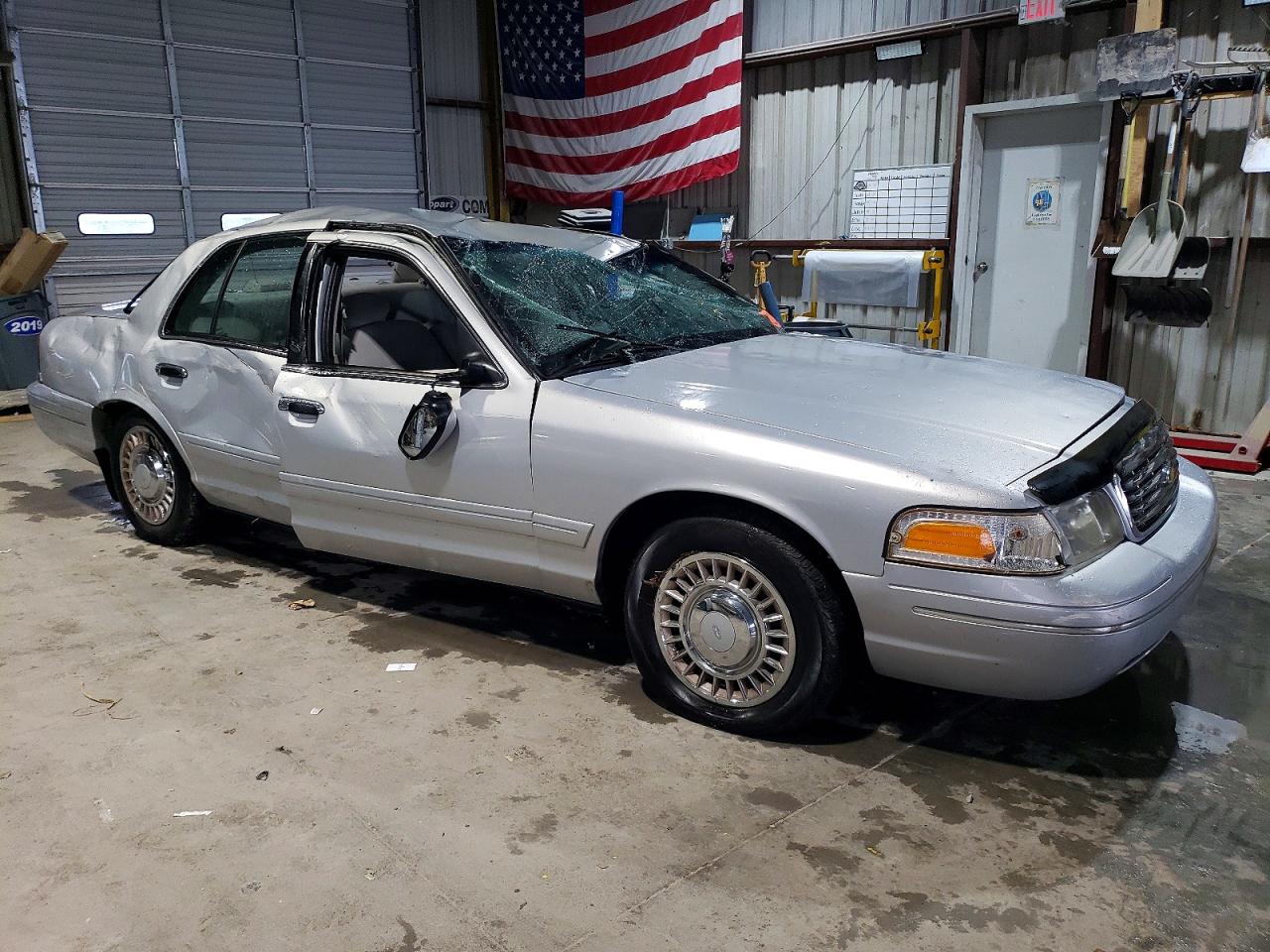 2001 FORD CROWN VICTORIA photo 4
