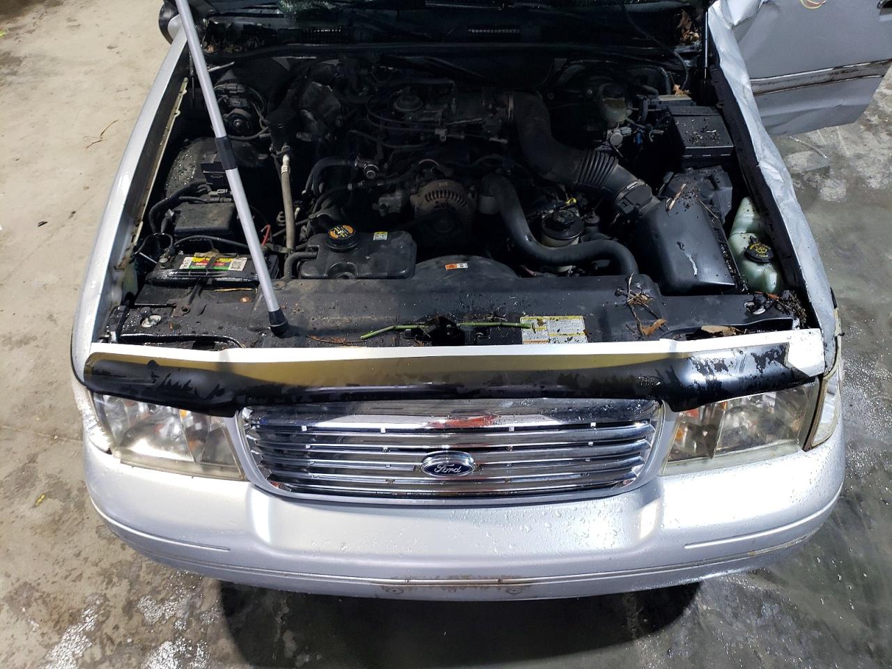2001 FORD CROWN VICTORIA photo 11