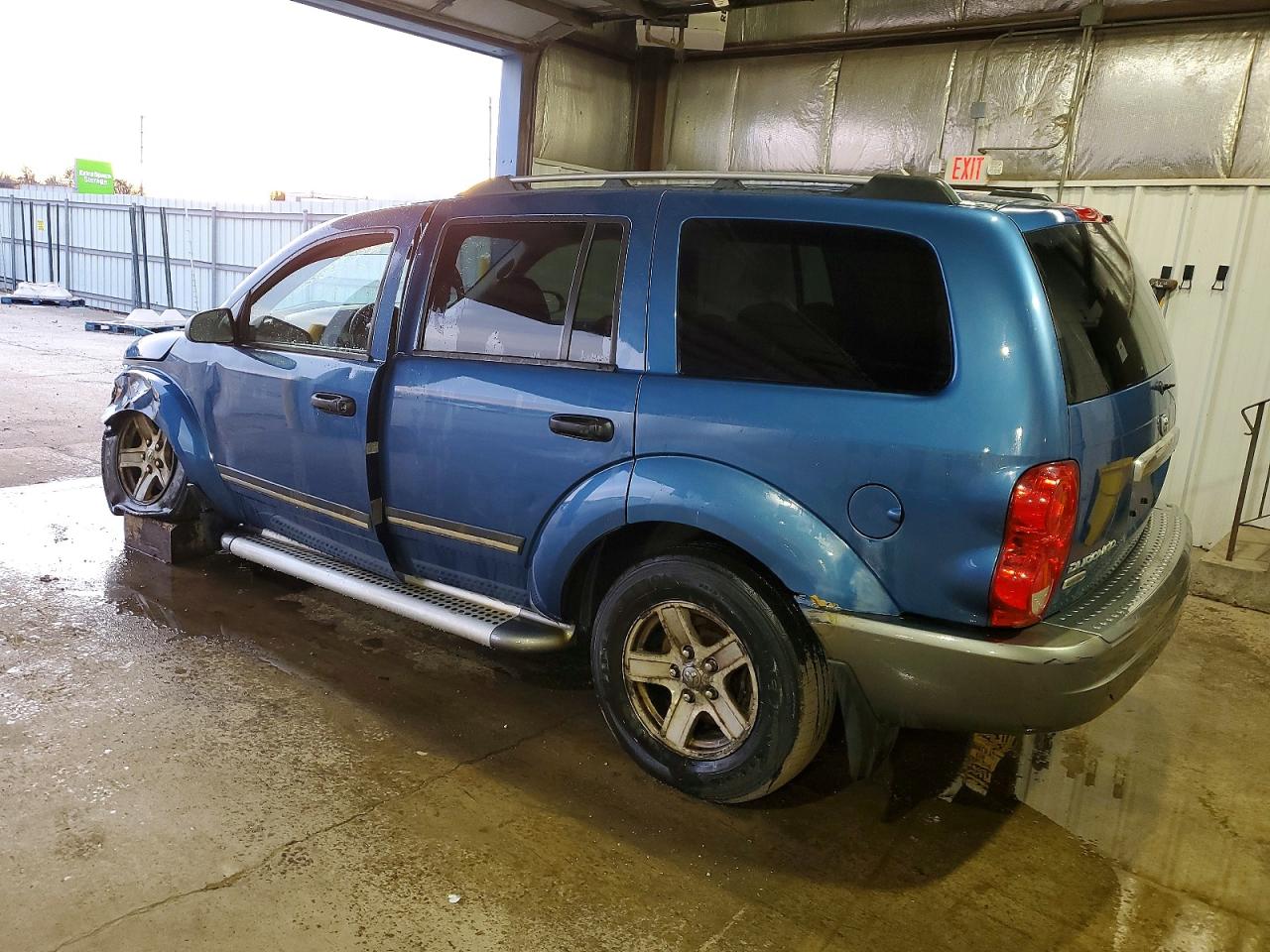 2006 DODGE DURANGO SLT photo 2