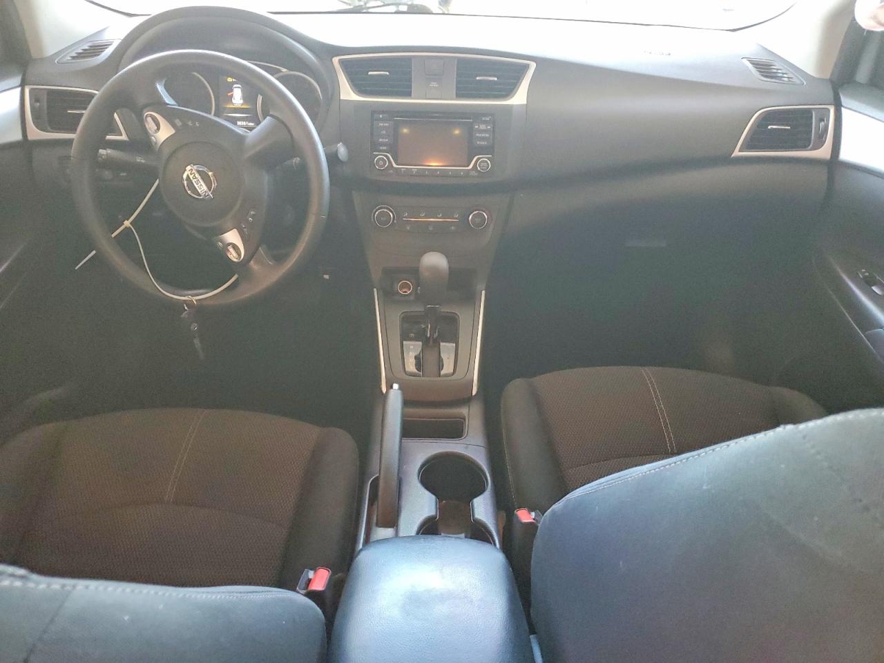 2018 NISSAN SENTRA S photo 8