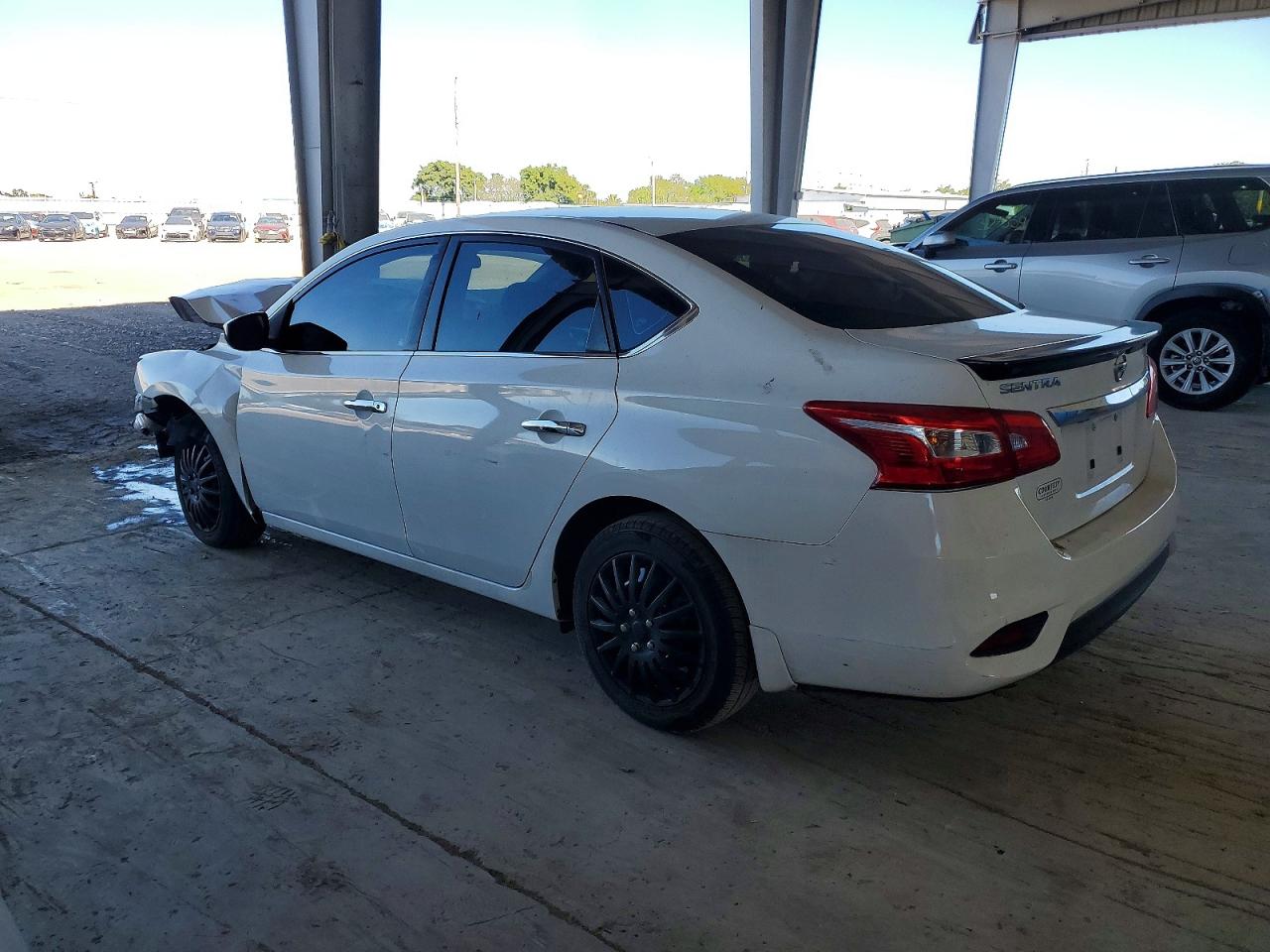 2018 NISSAN SENTRA S photo 2
