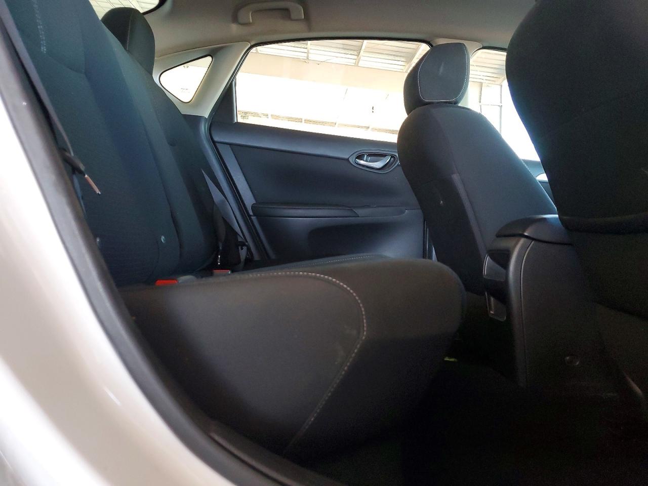 2018 NISSAN SENTRA S photo 11
