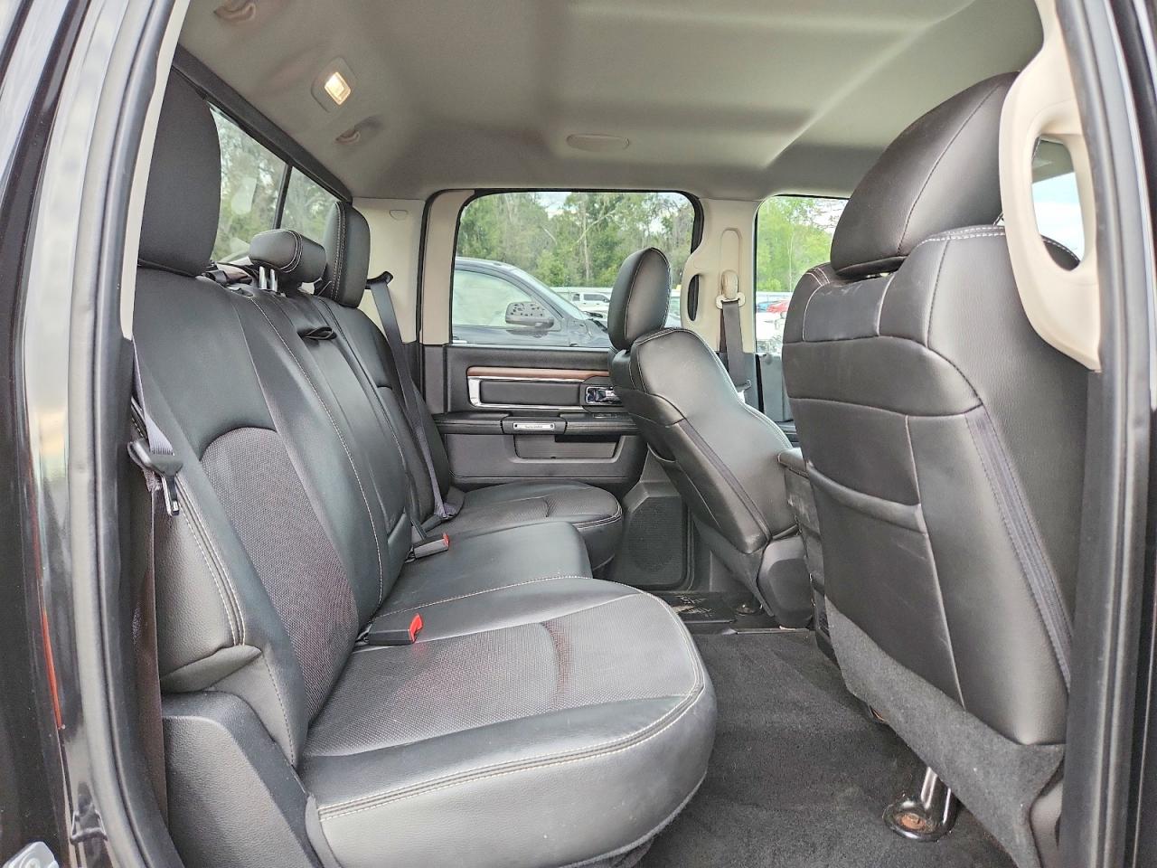 2015 RAM 1500 LARAMIE photo 10