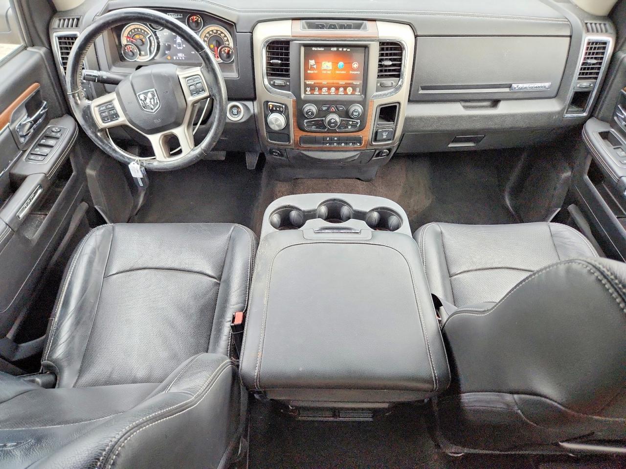 2015 RAM 1500 LARAMIE photo 8