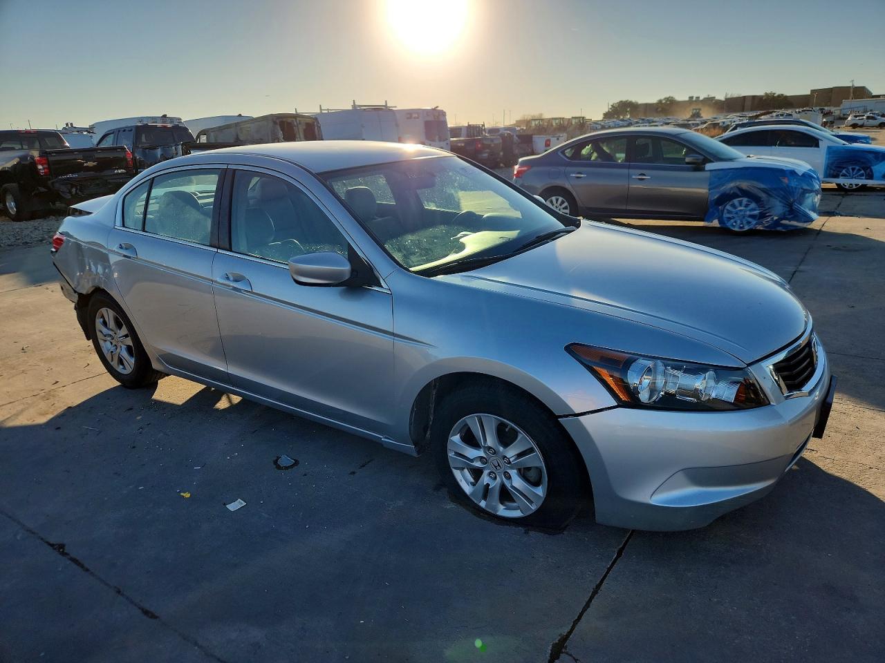 2009 HONDA ACCORD LXP photo 4