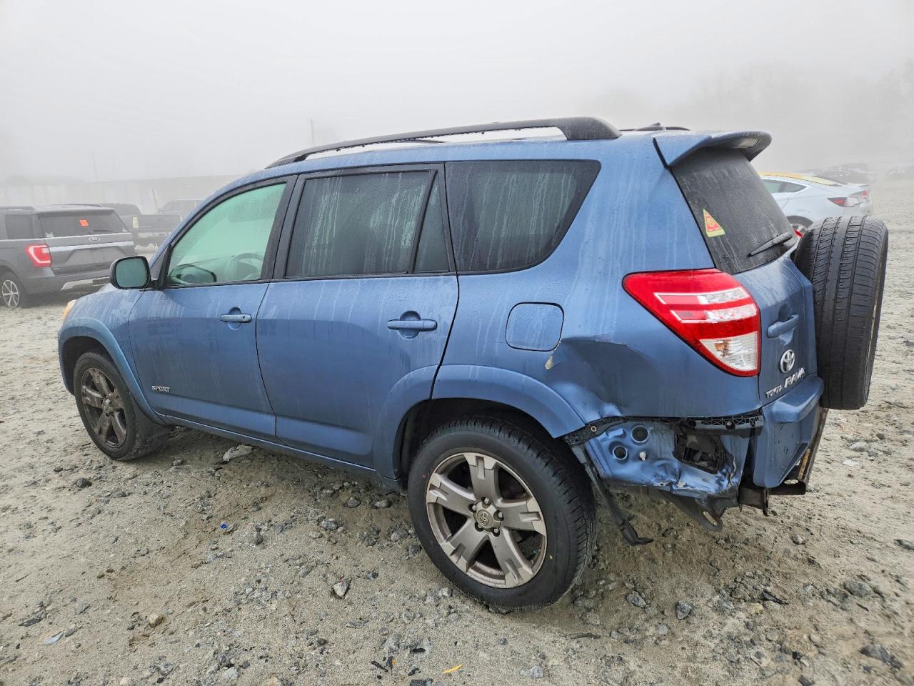 2010 TOYOTA RAV4 SPORT photo 2