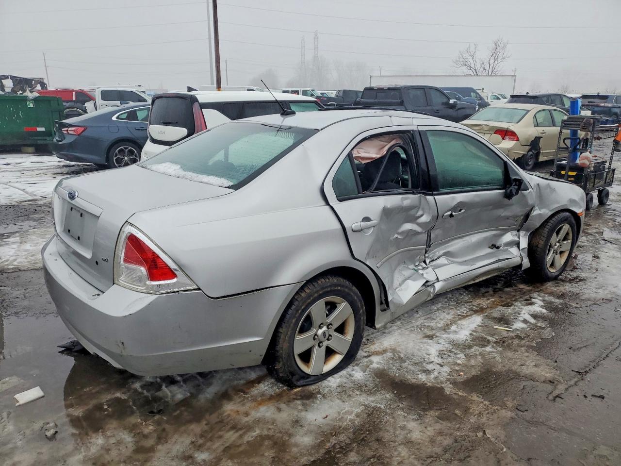 2009 FORD FUSION SE photo 3