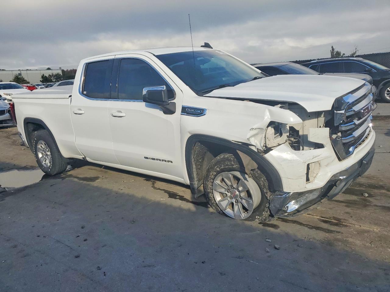 2019 GMC SIERRA C1500 SLE photo 4