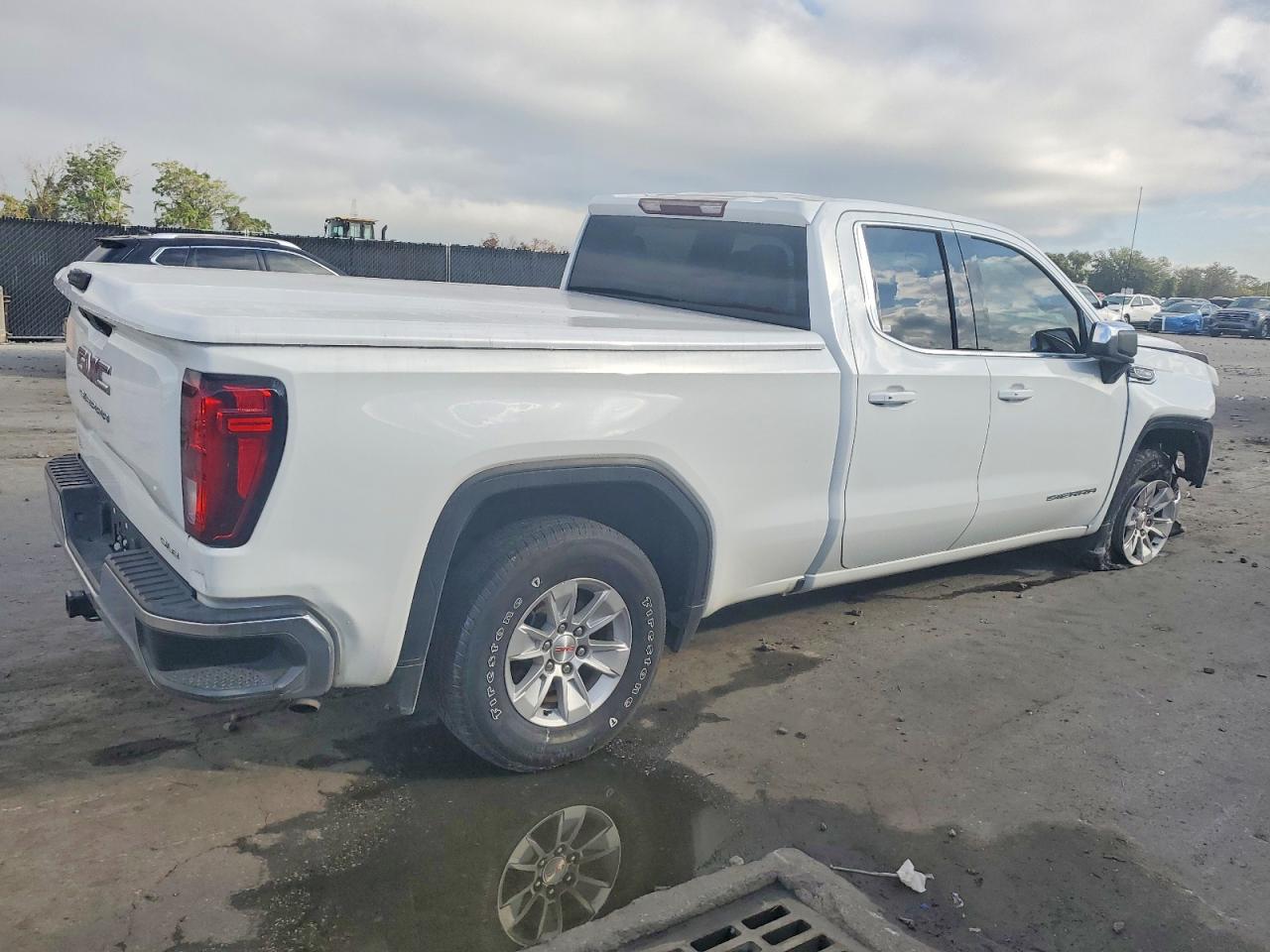 2019 GMC SIERRA C1500 SLE photo 3