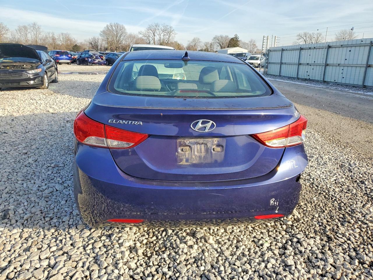 2013 HYUNDAI ELANTRA GLS photo 6