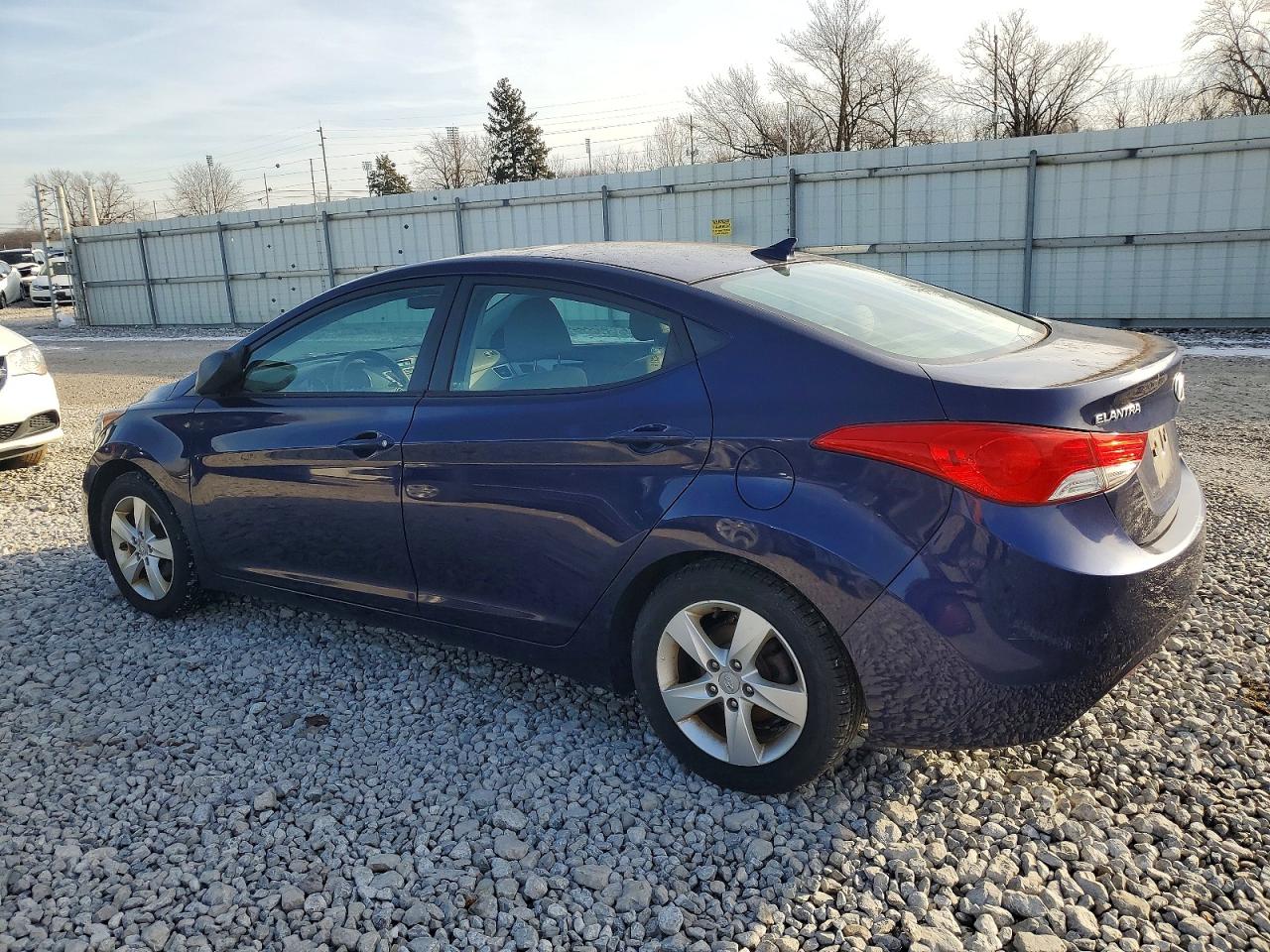 2013 HYUNDAI ELANTRA GLS photo 2