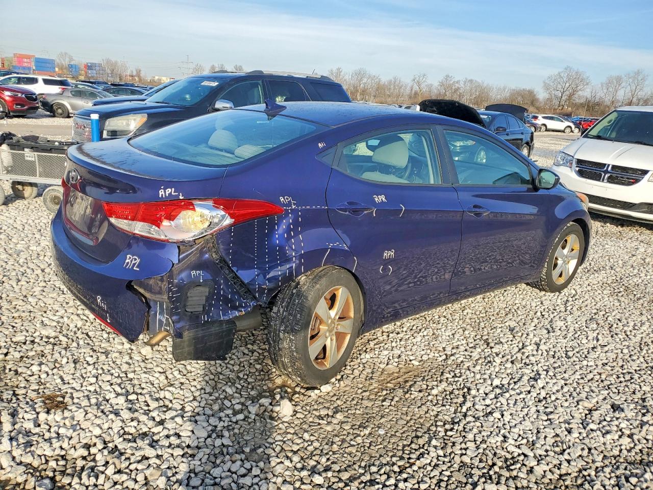 2013 HYUNDAI ELANTRA GLS photo 3