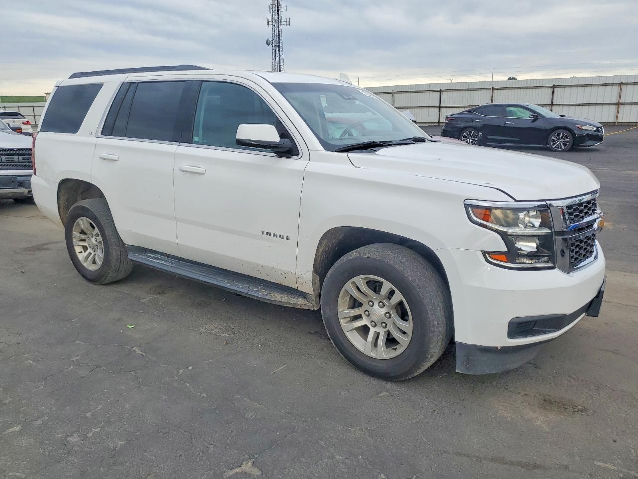 2020 CHEVROLET TAHOE C1500 LT photo 4