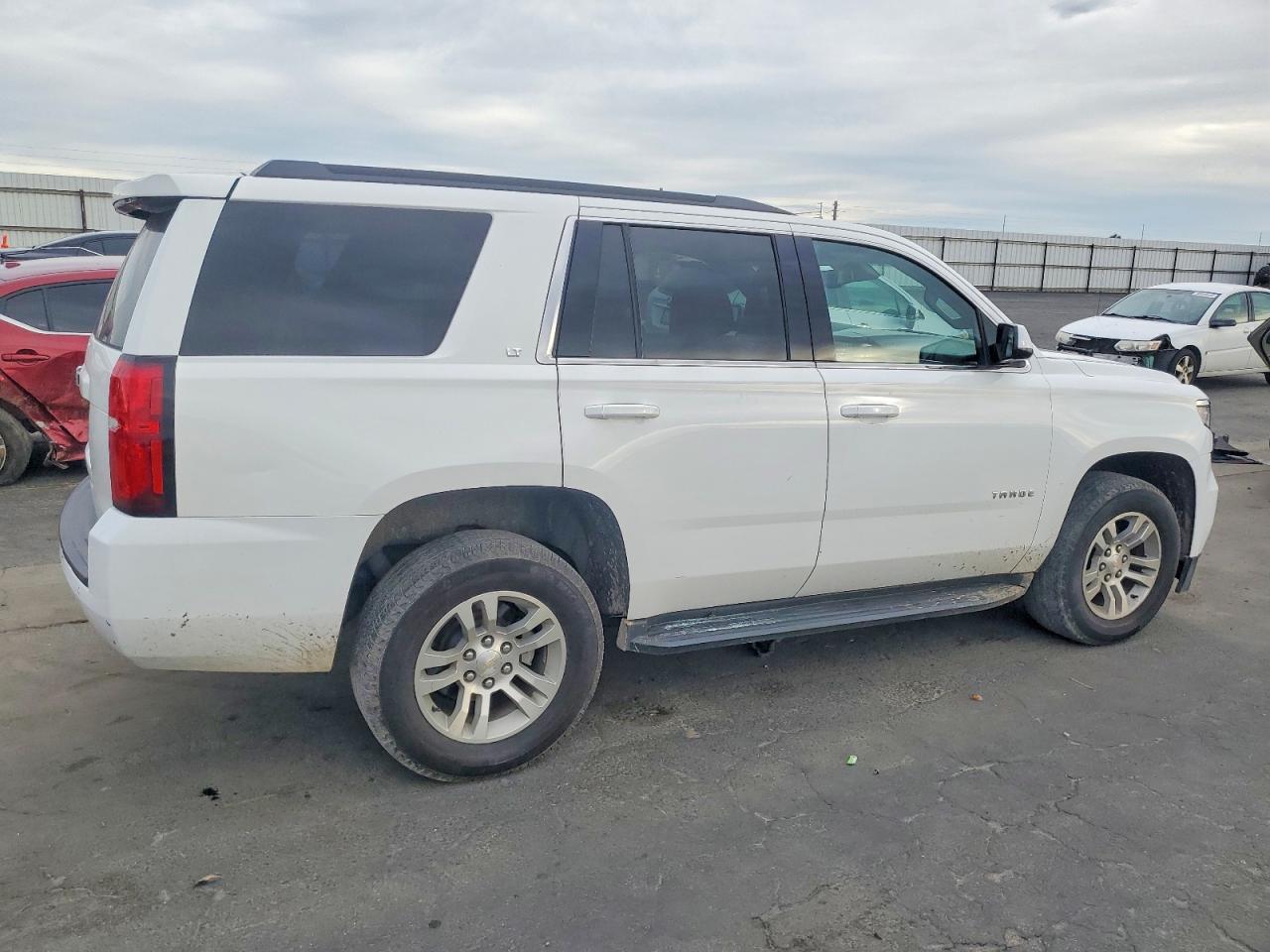 2020 CHEVROLET TAHOE C1500 LT photo 3