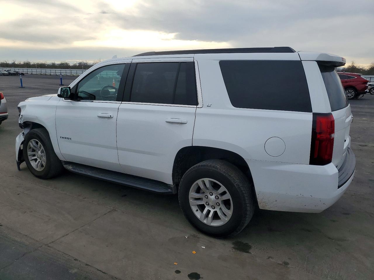 2020 CHEVROLET TAHOE C1500 LT photo 2