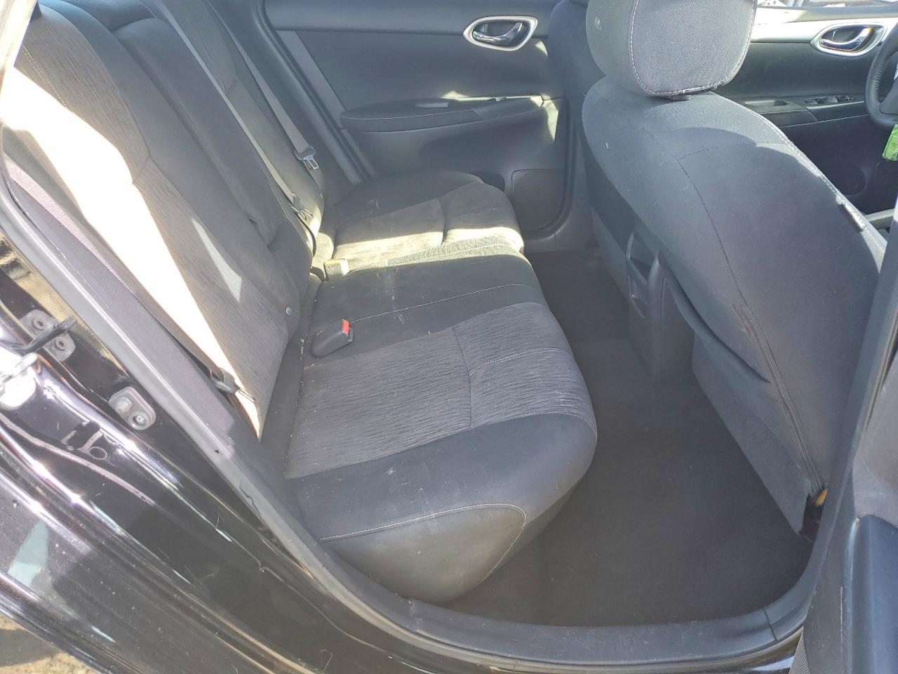 2014 NISSAN SENTRA S photo 10