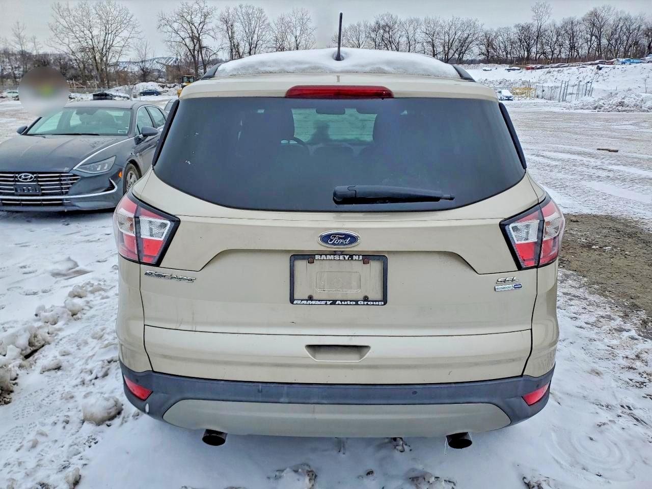 2018 FORD ESCAPE SEL photo 6