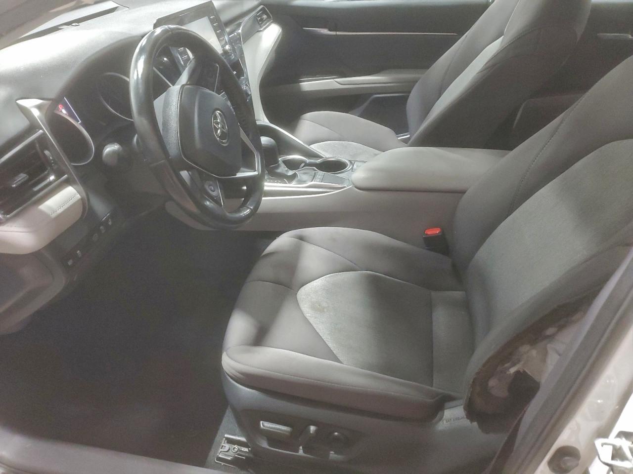 2024 TOYOTA CAMRY LE photo 7