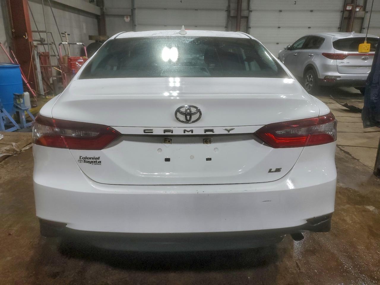 2024 TOYOTA CAMRY LE photo 6