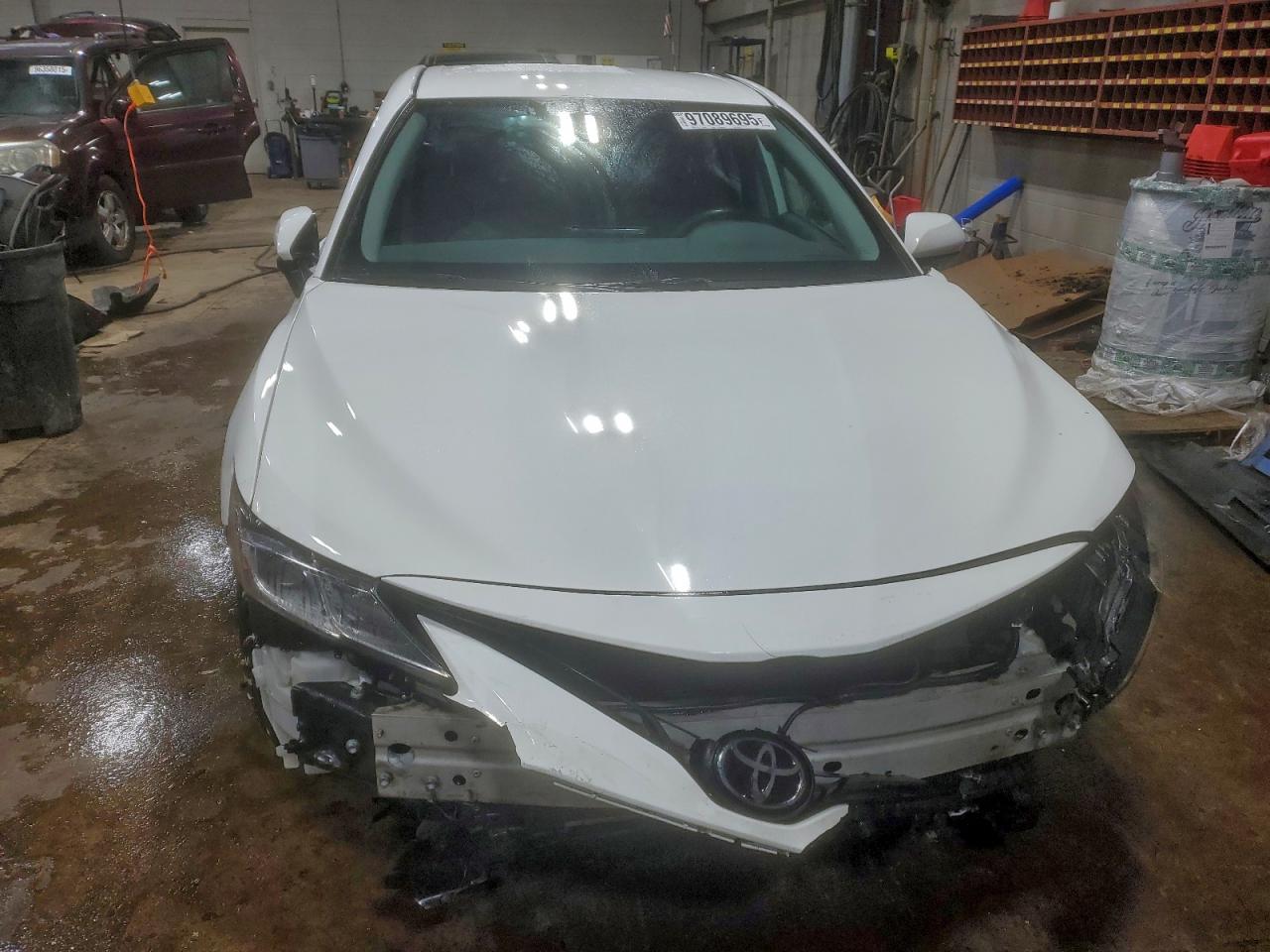 2024 TOYOTA CAMRY LE photo 5