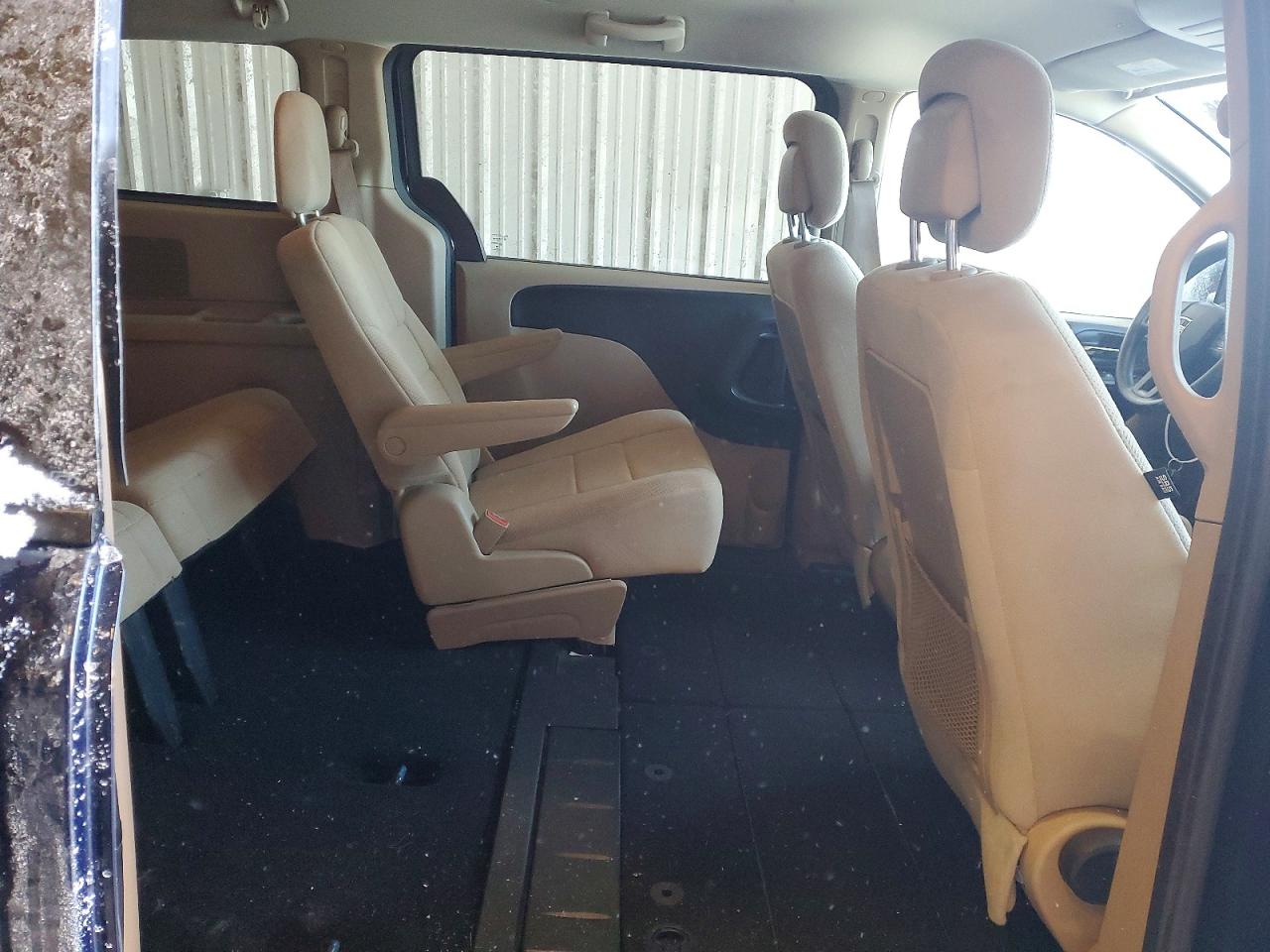 2013 DODGE GRAND CARAVAN SE photo 11