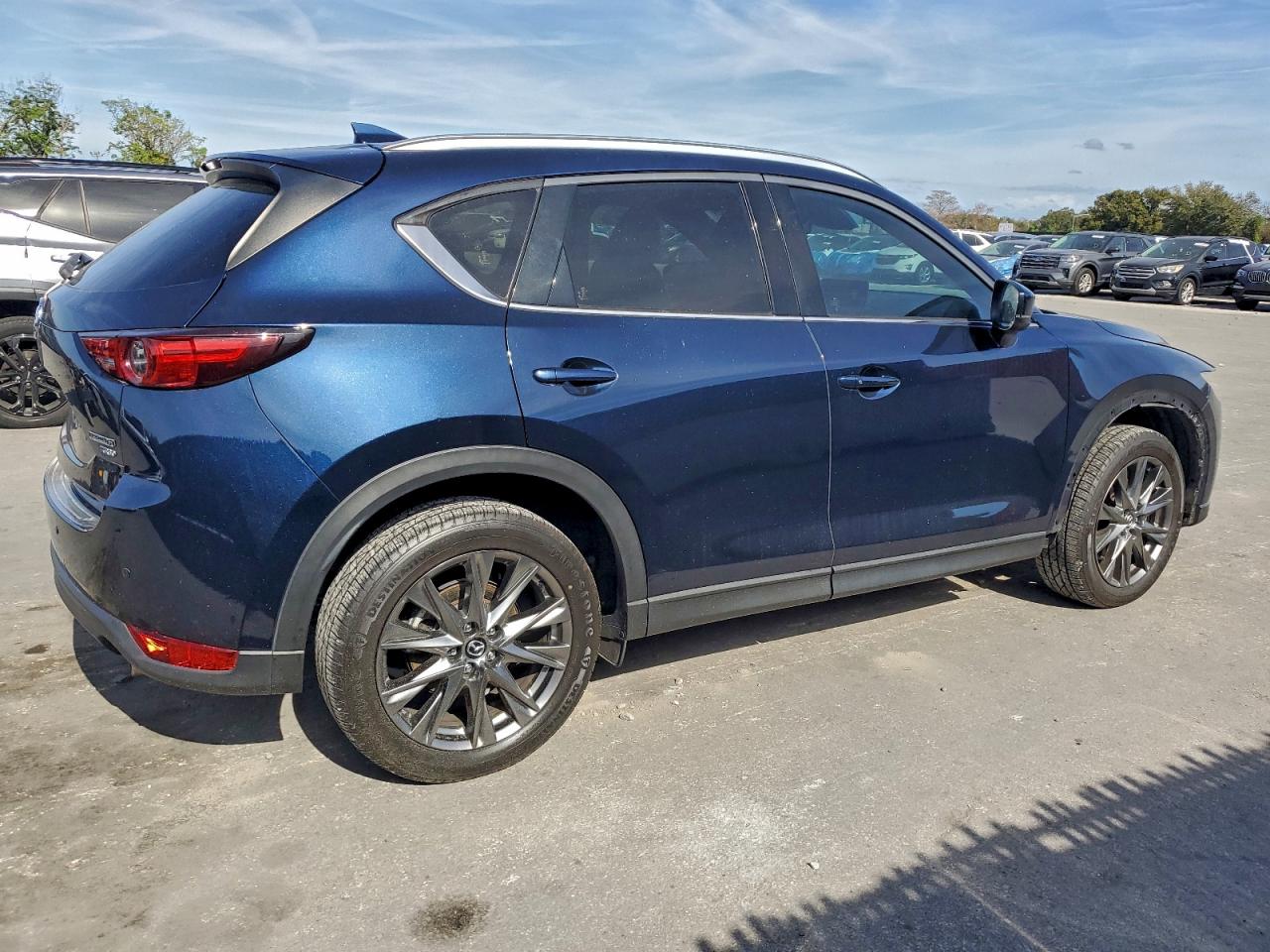 2021 MAZDA CX-5 SIGNATURE photo 3