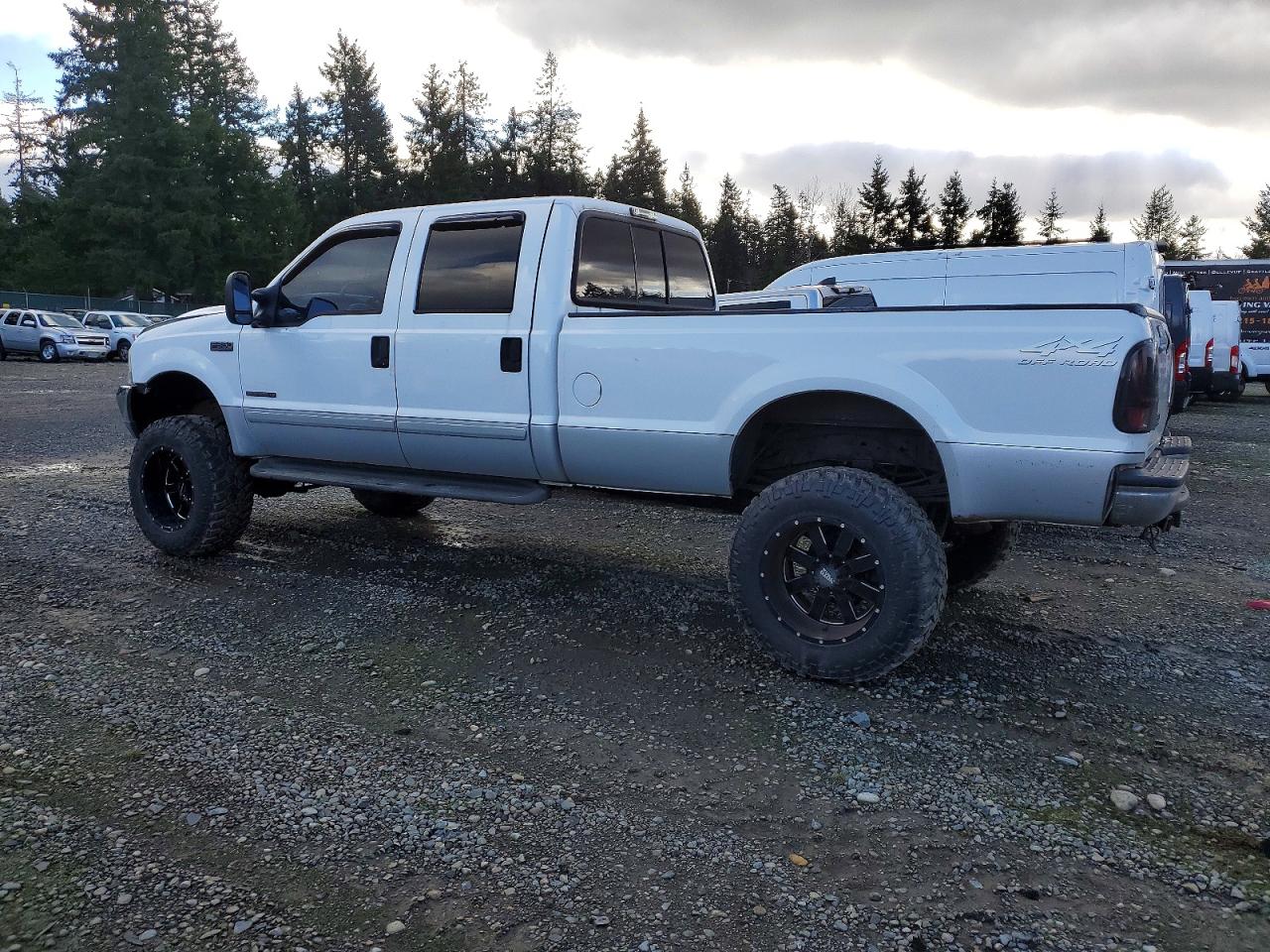 2002 FORD F350 SRW SUPER DUTY photo 2