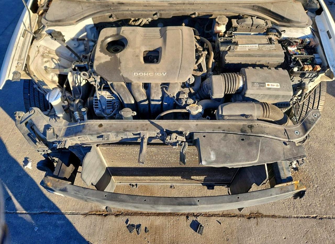 2017 HYUNDAI ELANTRA SE photo 11