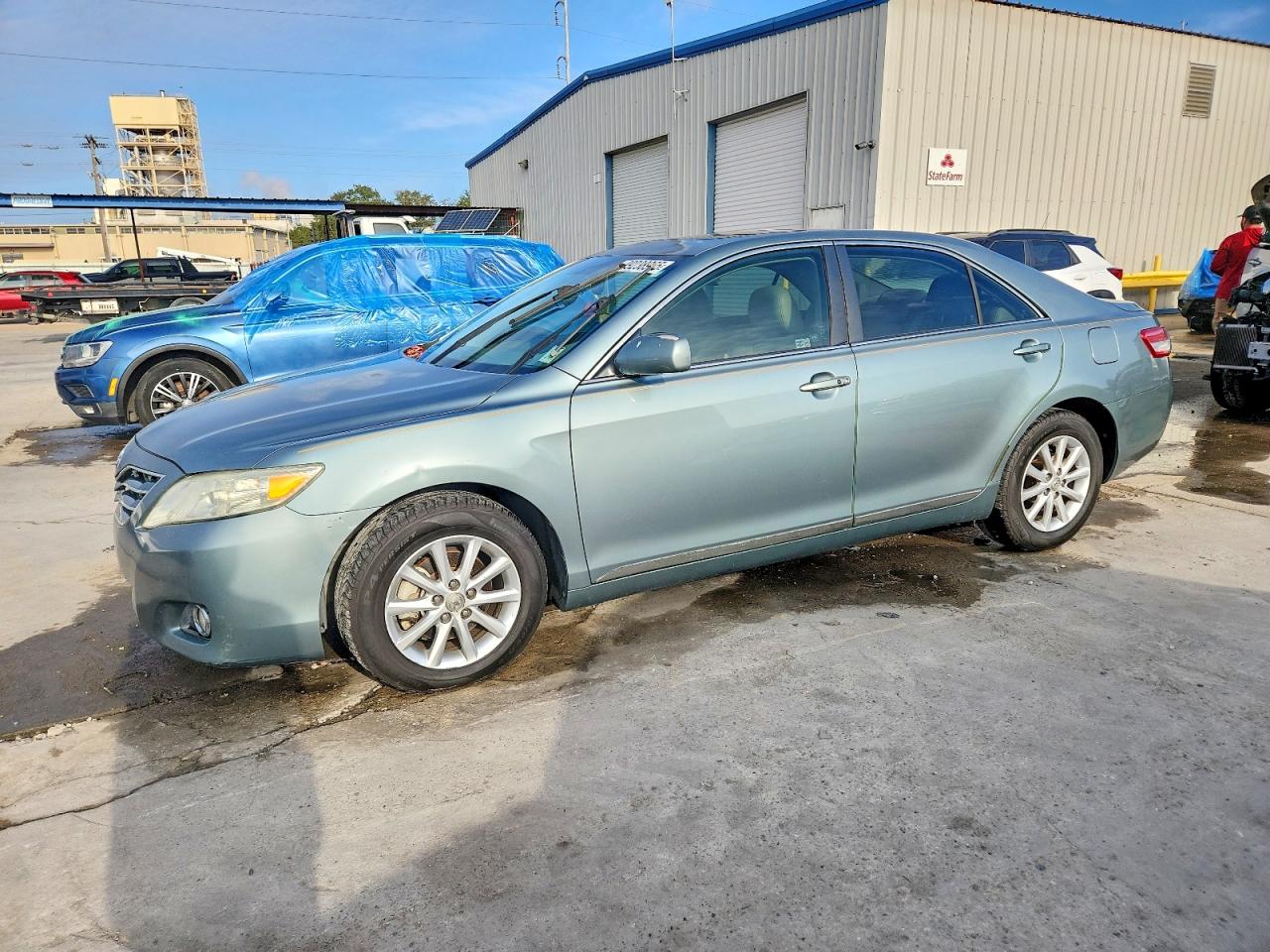 2011 TOYOTA CAMRY