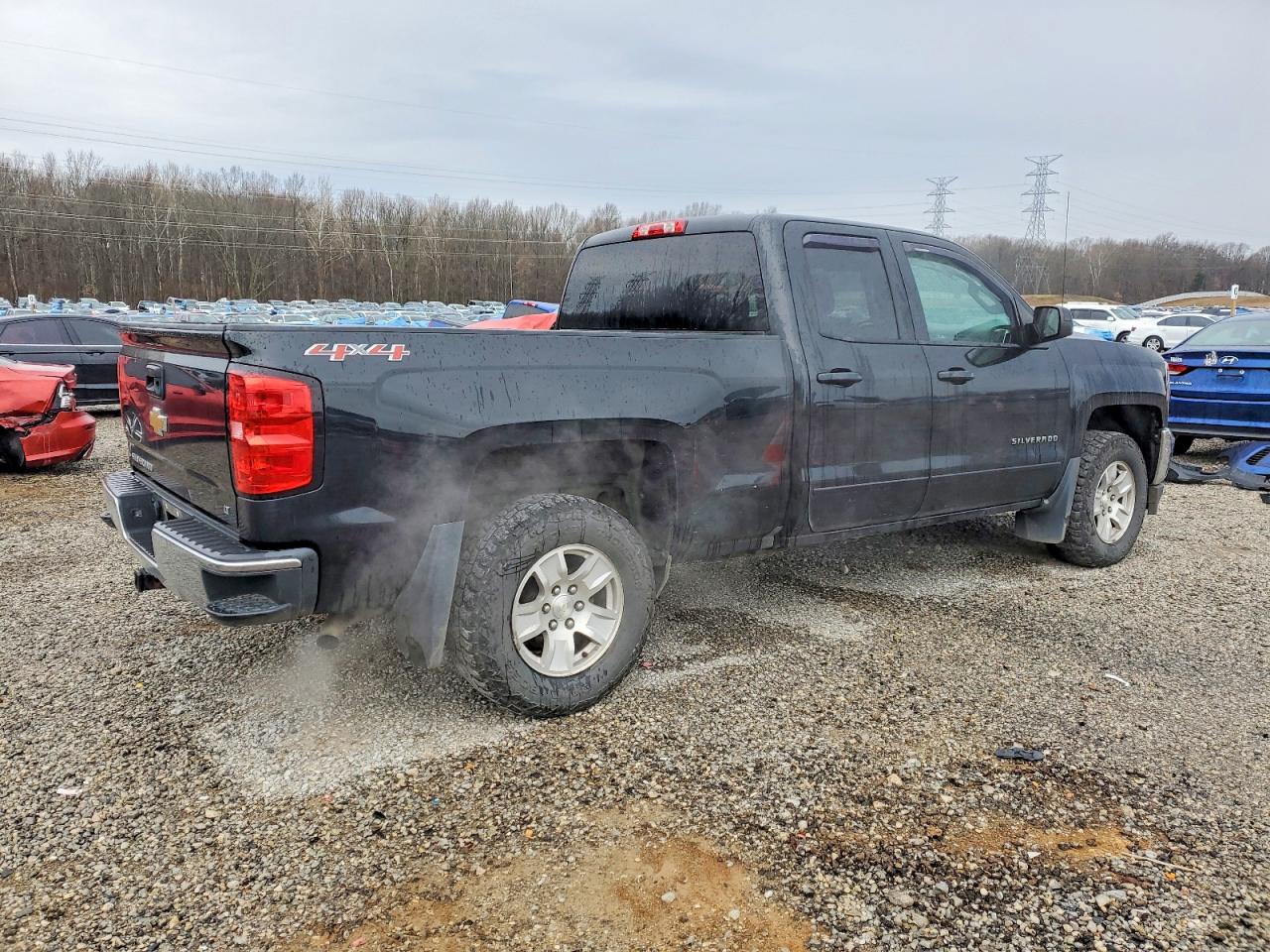 2017 CHEVROLET SILVERADO K1500 LT photo 3