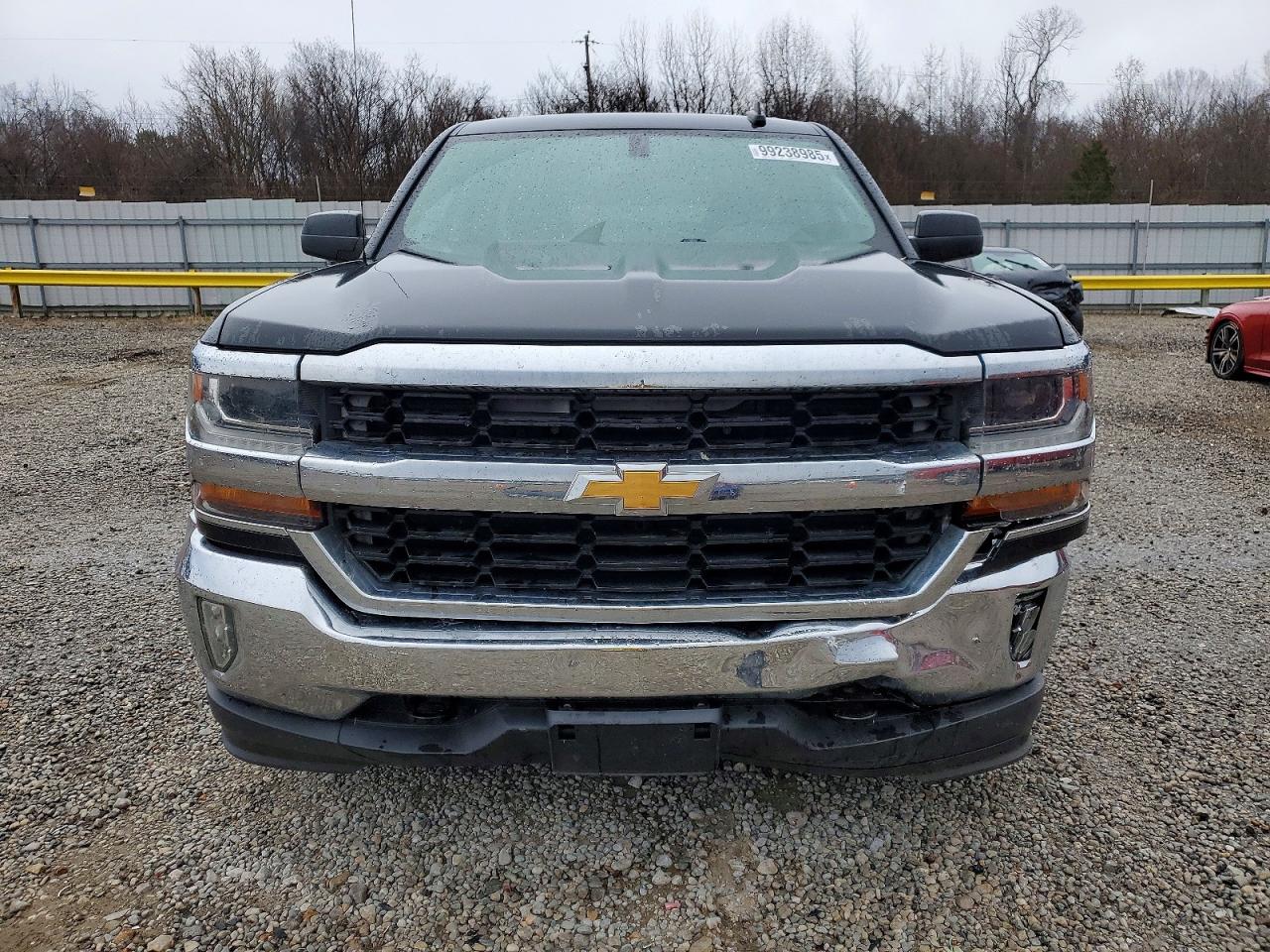 2017 CHEVROLET SILVERADO K1500 LT photo 5