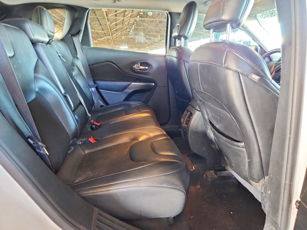 2019 JEEP CHEROKEE LATITUDE PLUS photo 11