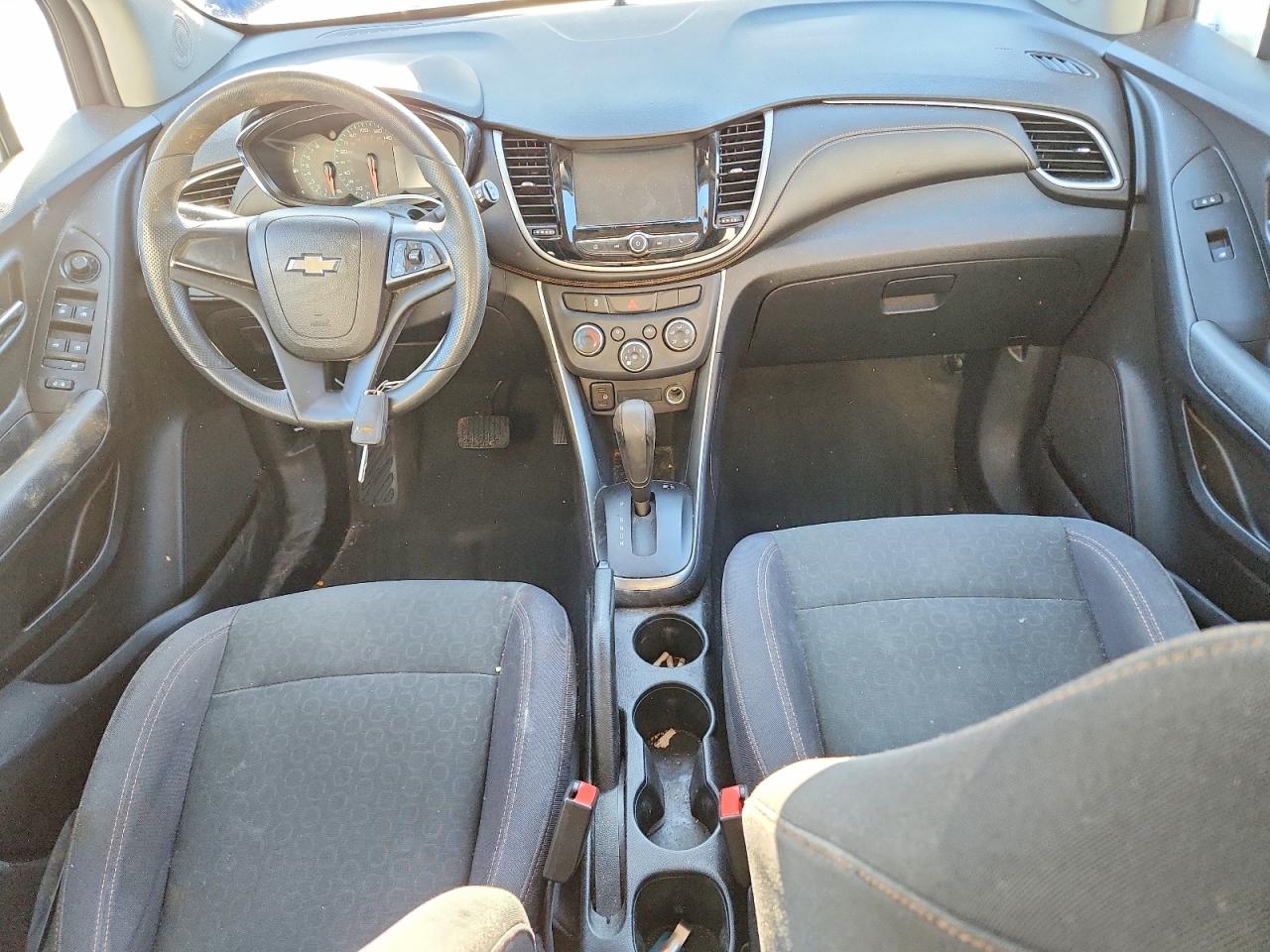2017 CHEVROLET TRAX LS photo 8