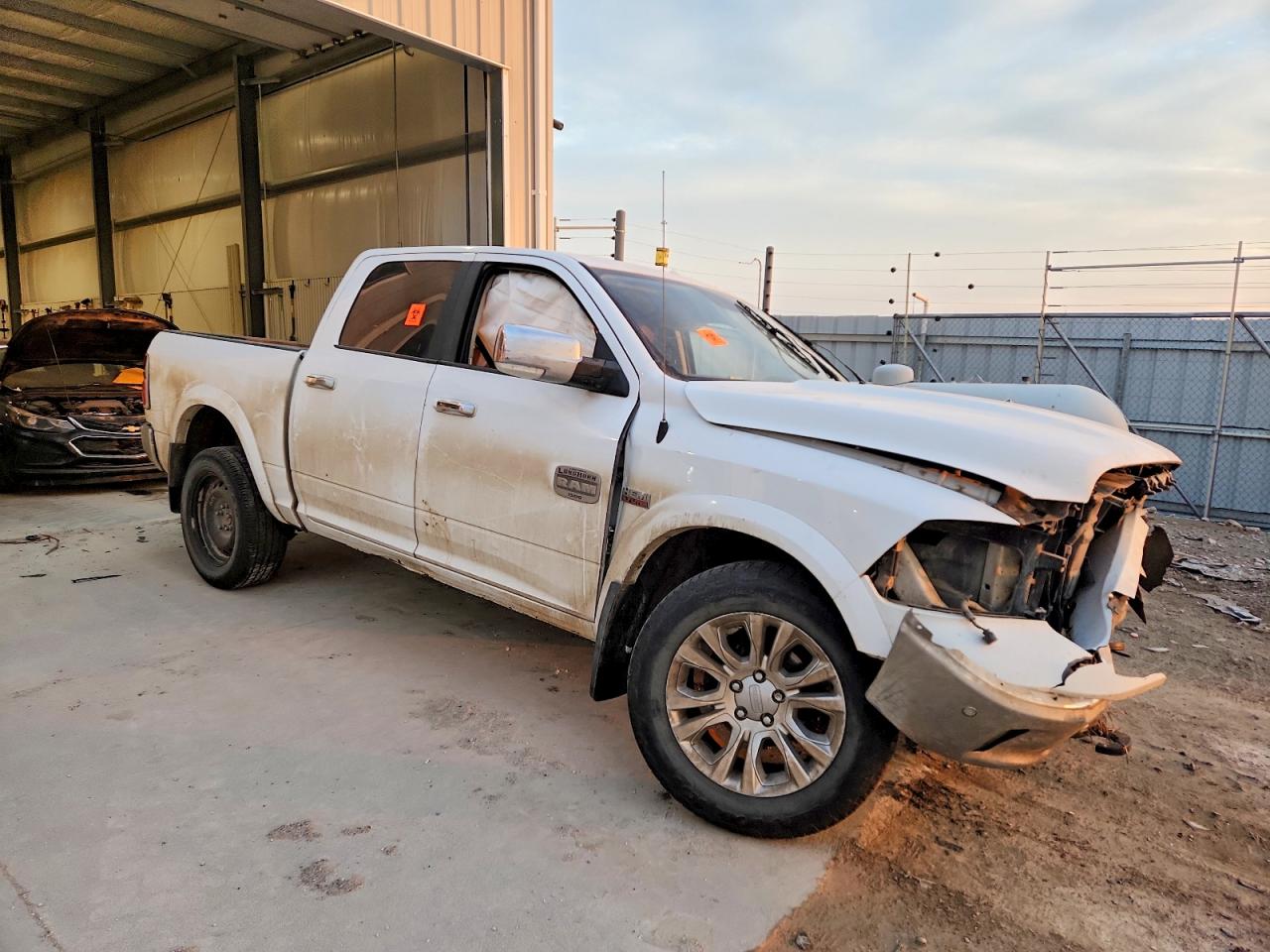 2014 RAM 1500 LONGHORN photo 4