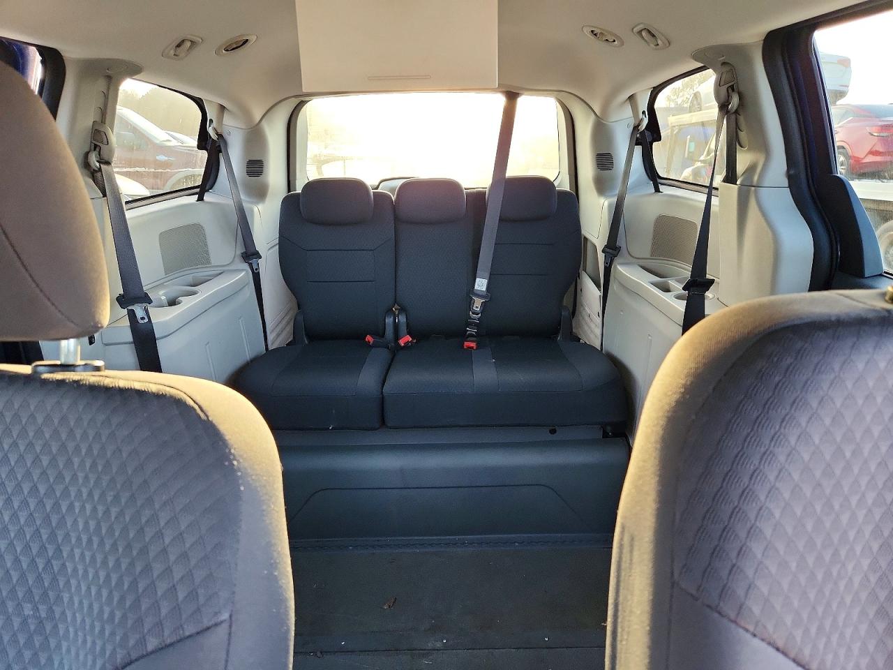 2010 DODGE GRAND CARAVAN SXT photo 10