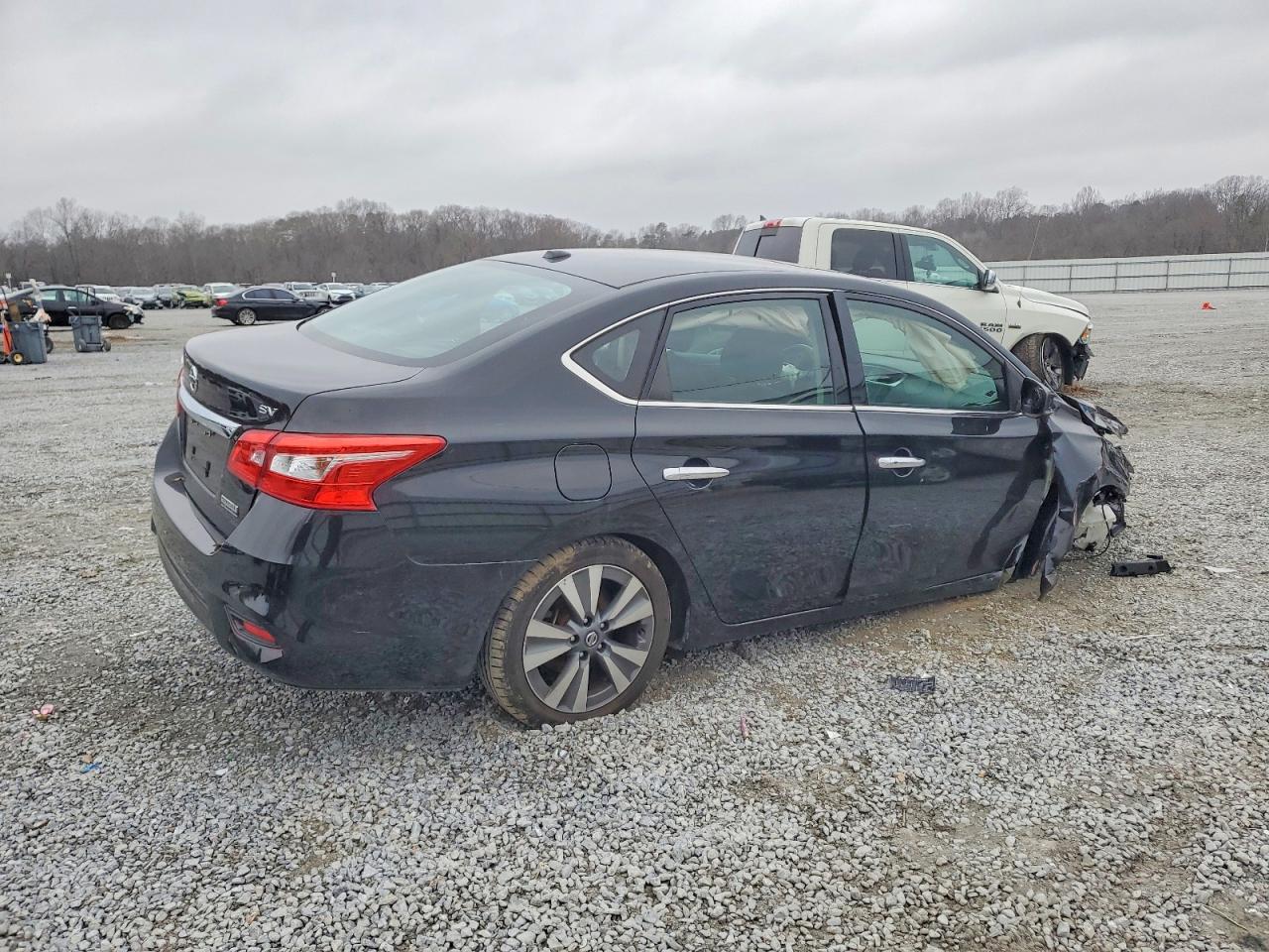 2019 NISSAN SENTRA S photo 3