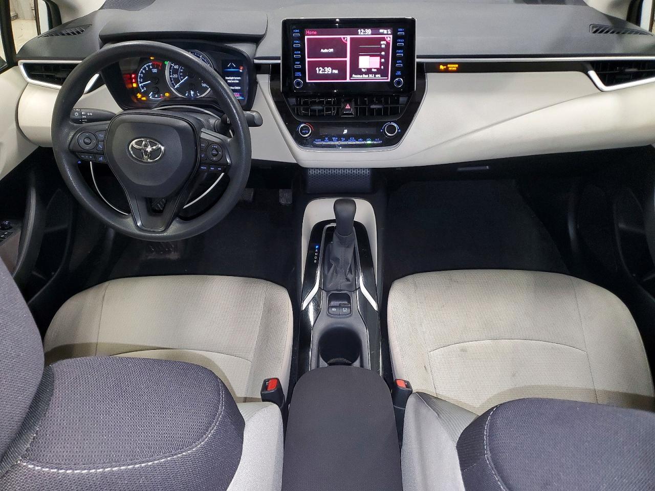 2020 TOYOTA COROLLA LE photo 8