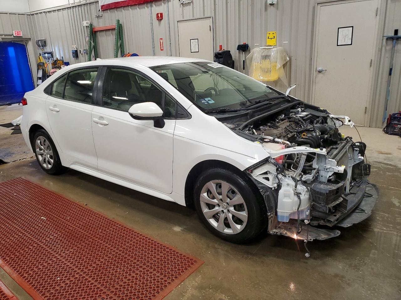 2020 TOYOTA COROLLA LE photo 4