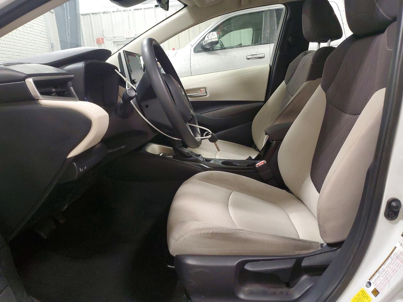 2020 TOYOTA COROLLA LE photo 7